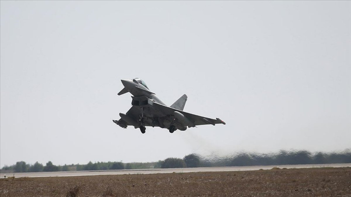 Almanya, Türkiye’ye Eurofighter satışını engellediği iddialarını reddetti