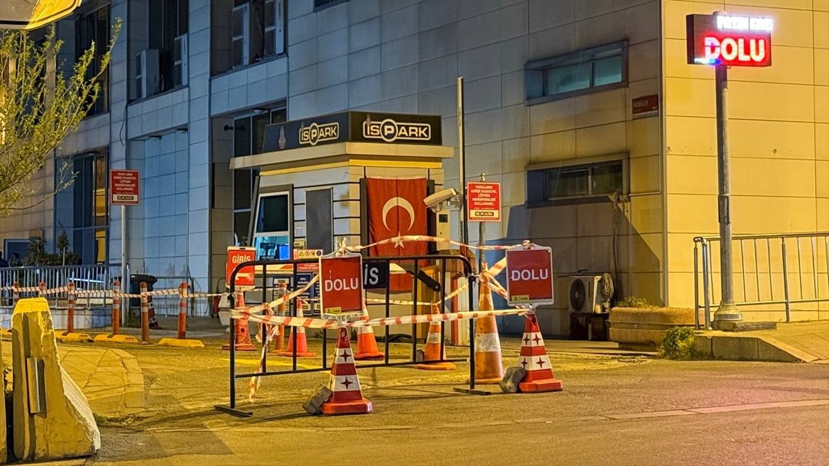 İBB, İSPARK’a ait 36 otoparkı kapattı